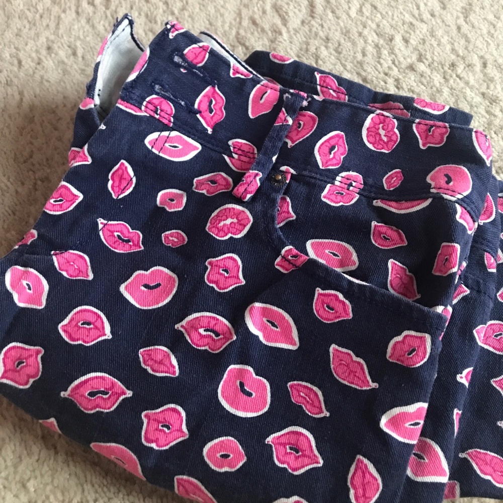 Lilly Pulitzer Lips Capri Pants