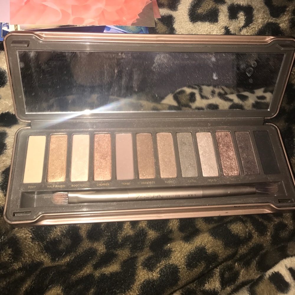 Urban Decay Naked 2