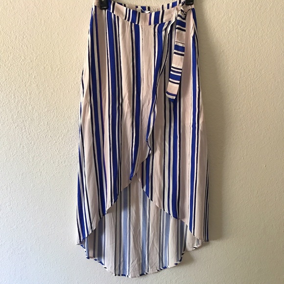 Urban Outfitters Dresses & Skirts - Blue/pink/white/black stripped hi-Lo skirt!