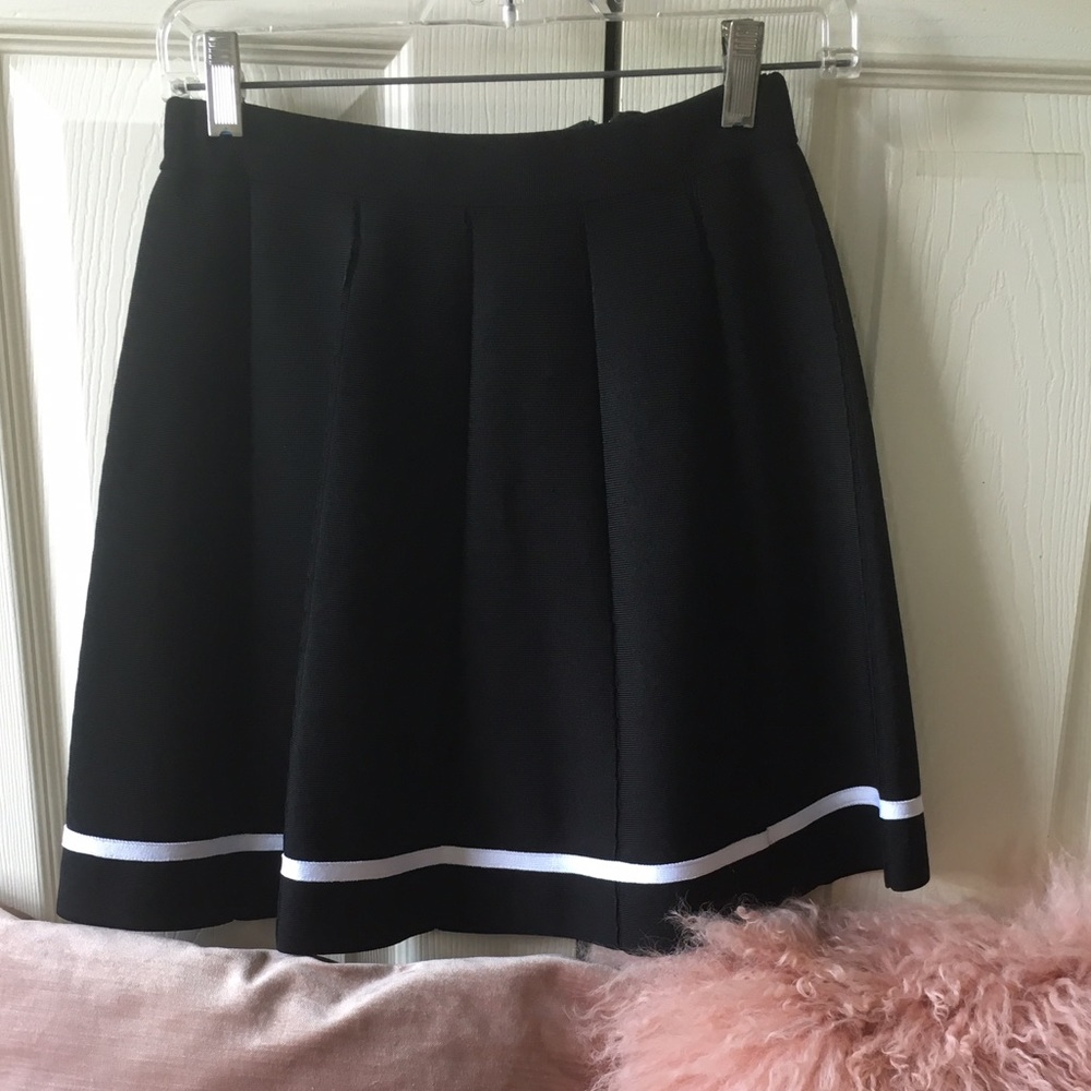 Parker skirt (part of a set)