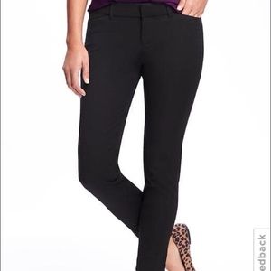 Old Navy Black Mid Rise Pixie Pants