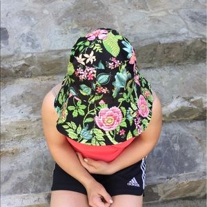 Vera Bradley reversible hat