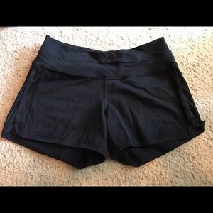 Lululemon black shorts size 8 EEUC