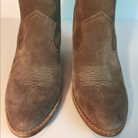 **SOLD** NIB Dolce Vita Jones suede boot Sz 7.5 - Picture 8 of 8