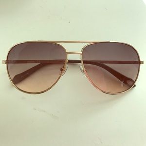Fossil Aviator Sunglasses 🌞