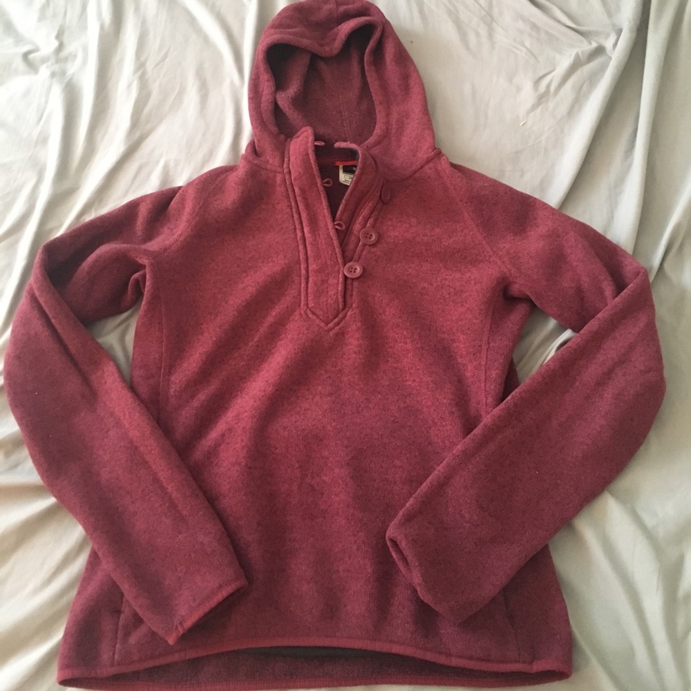 Burgundy quarter zip north face fleece
