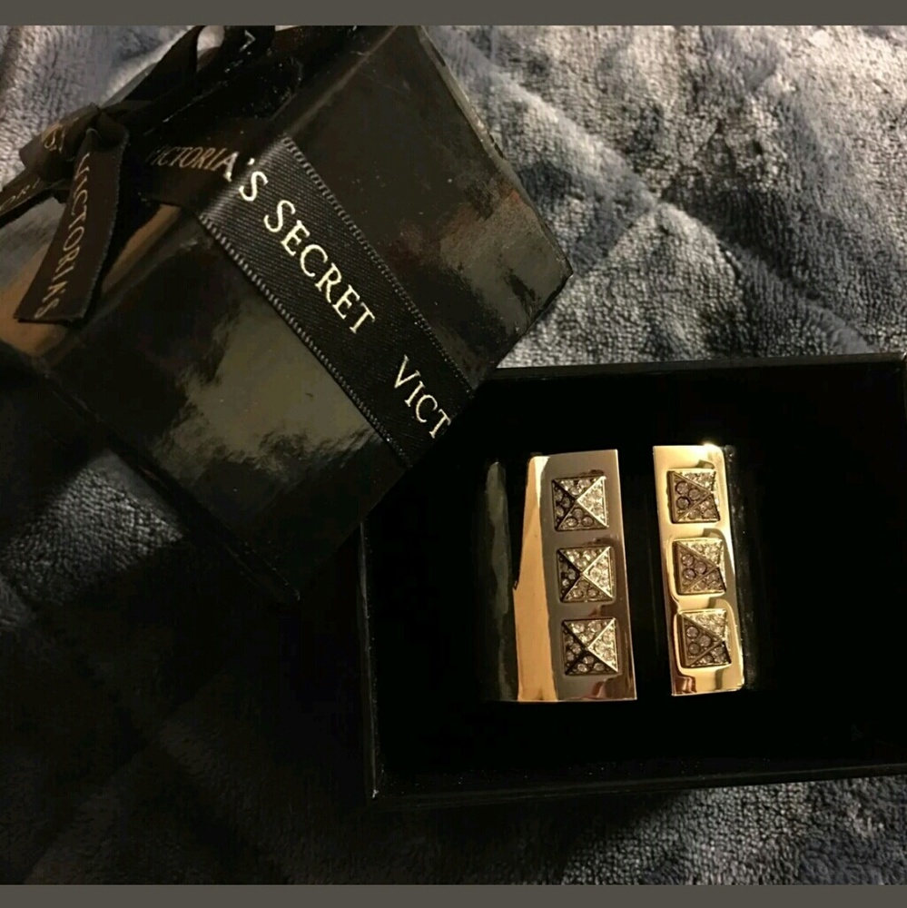 💯Victoria's Secret Spiked Cuff Bracelet Gift Set