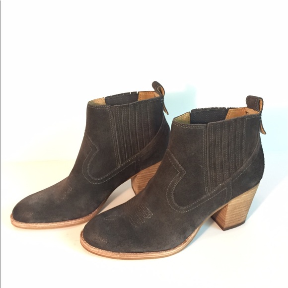 **SOLD** NWOB Dolce Vita Jones suede boot Sz 7.5 - Picture 3 of 7