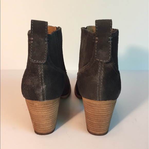 **SOLD** NWOB Dolce Vita Jones suede boot Sz 7.5 - Picture 4 of 7