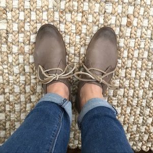 Classic Frye Women's Oxford Shoe