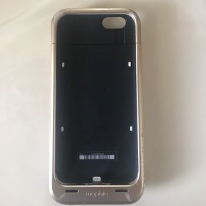 Mophie charging case