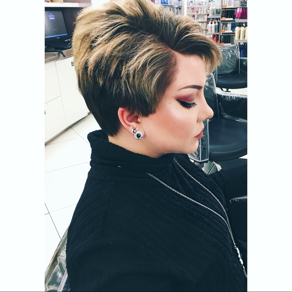 Meet your Posher, Kara