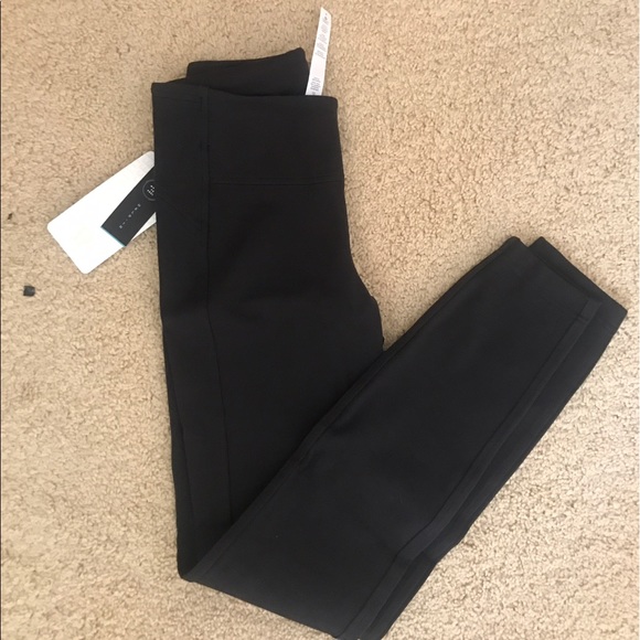 Wander Pant - Picture 1 of 4
