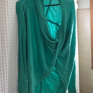 Lululemon throw on sweater.