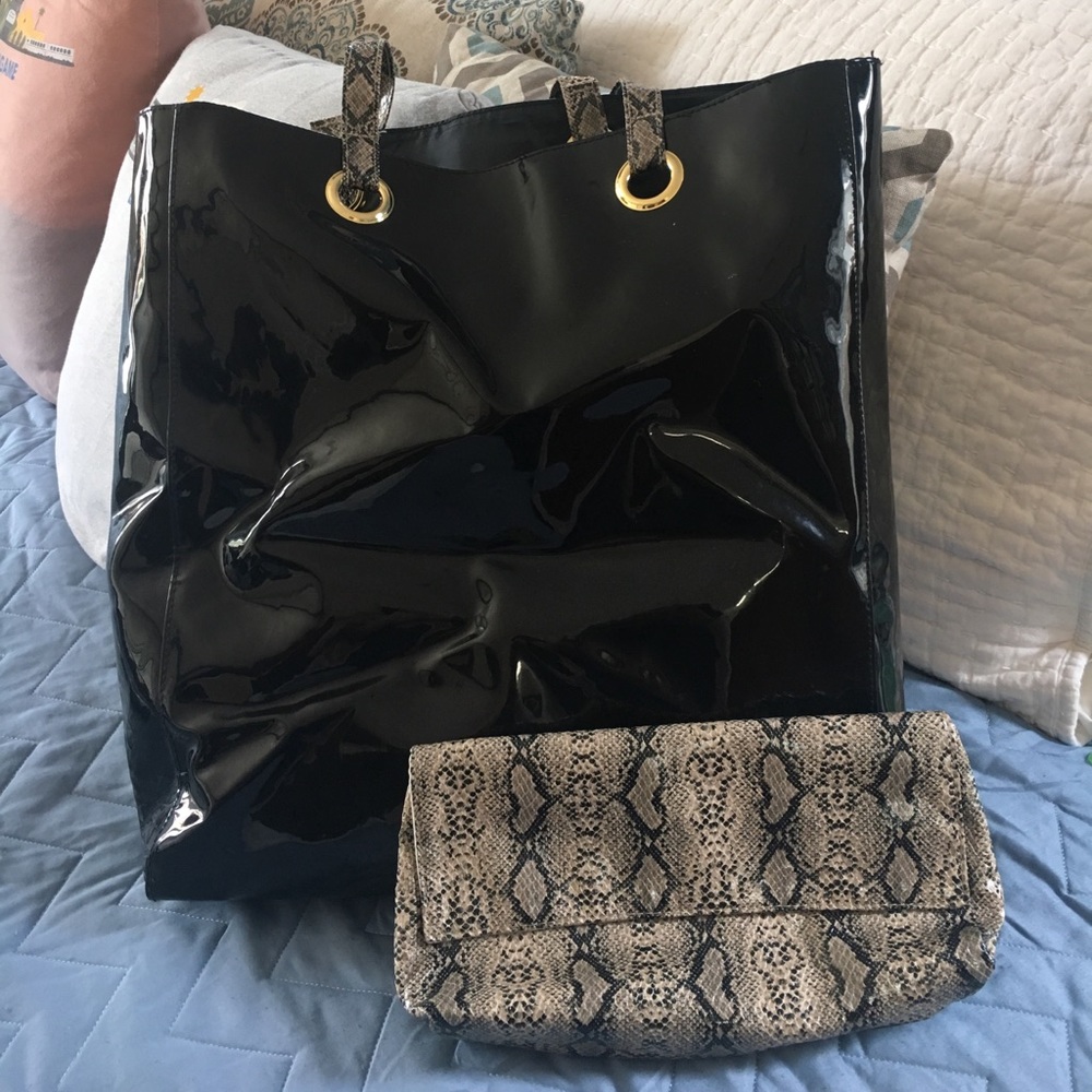 Estée Lauder tote and cosmetic bag