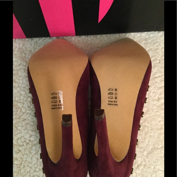 NEW Dress High-Heel in Cranberry size 6.5. - Picture 4 of 8