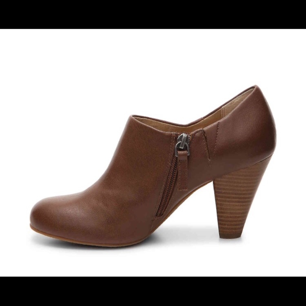 Crown Vintage booties