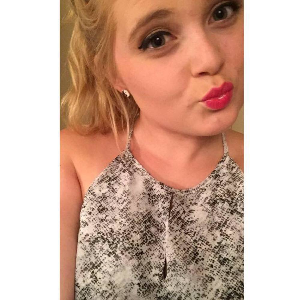 Meet your Posher, Zoe