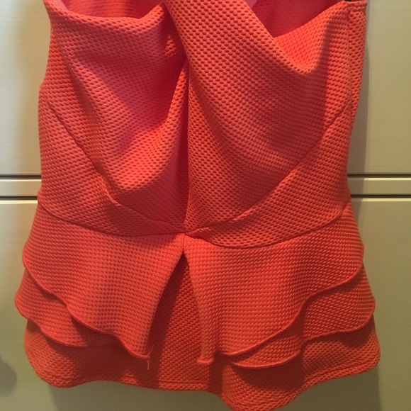 Bebe Cross Front Peplum Top X-Small 💥SALE - Picture 4 of 5