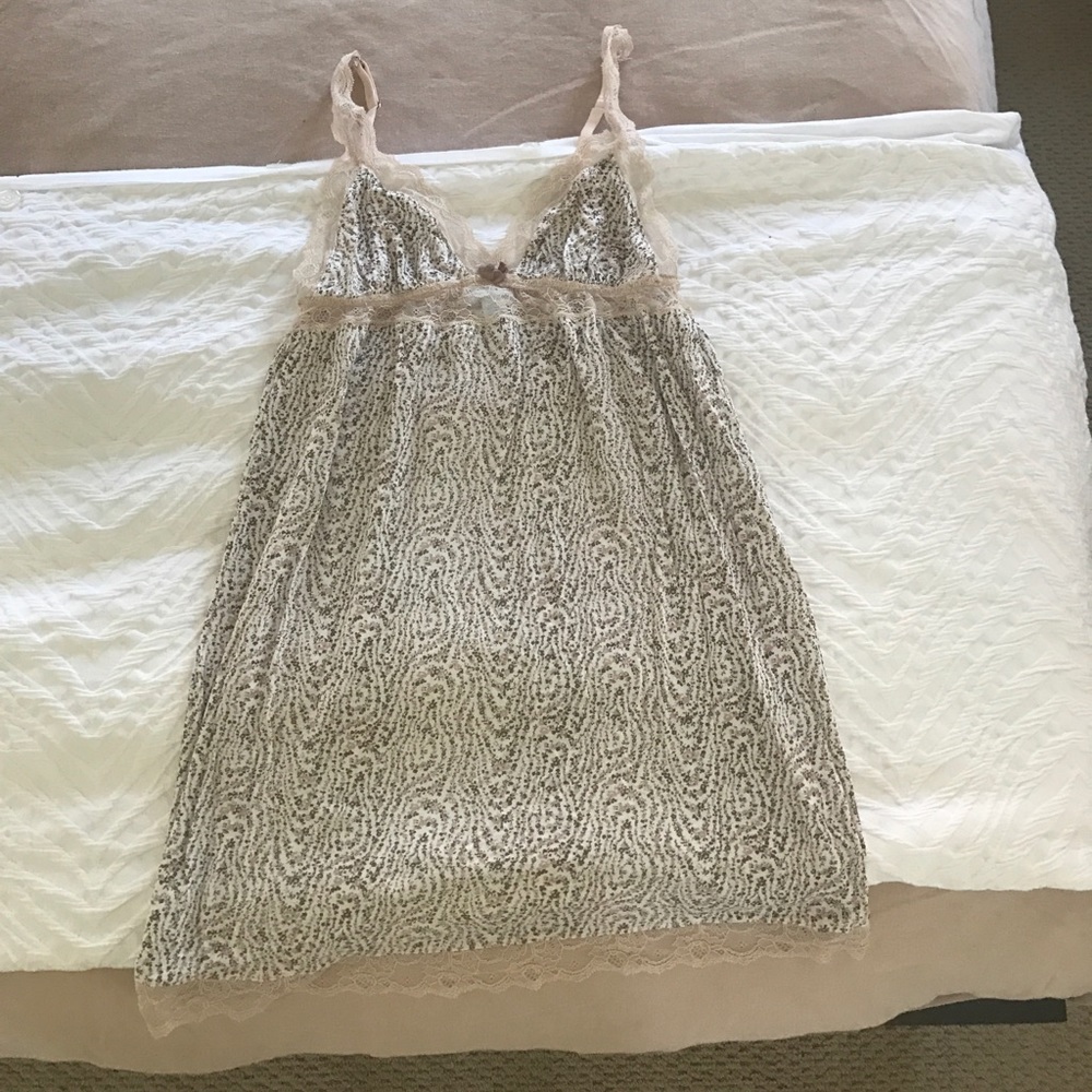 Eberjey Chemise. Short nightgown with lace detail