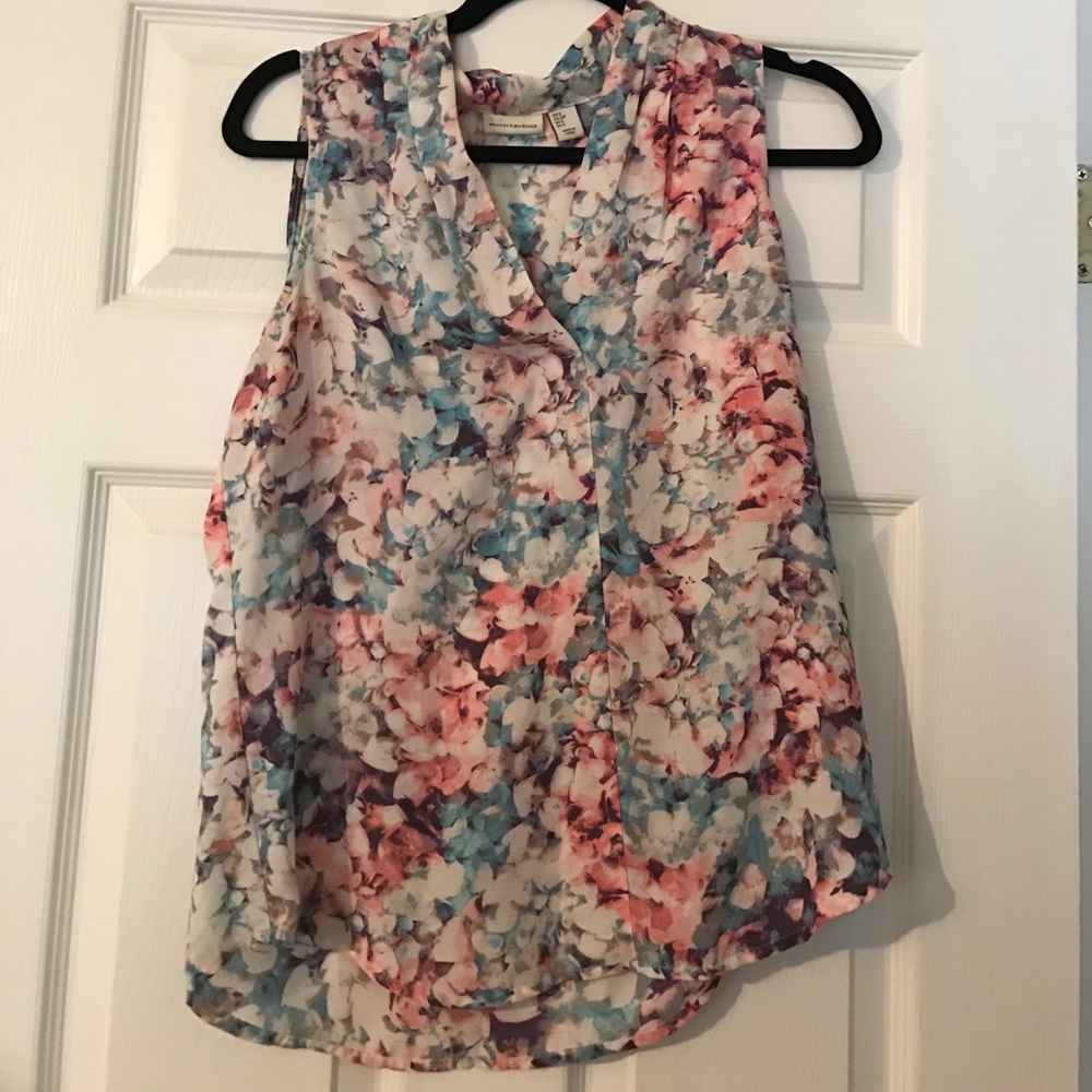 Sleeveless top