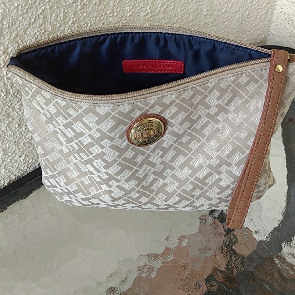 Tommy Hilfiger Tan Wristlet