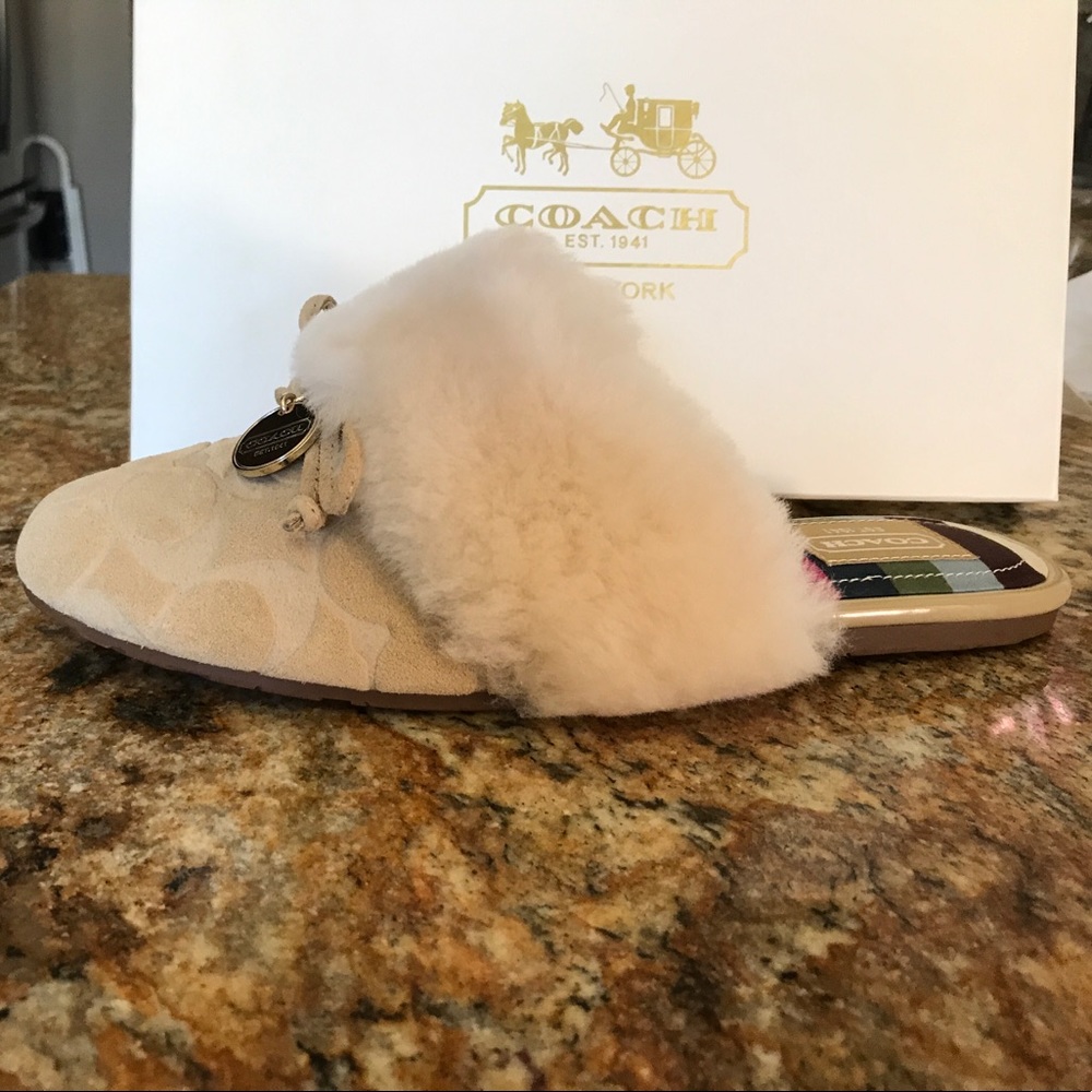 Coach Sand Carra Slippers size 7.5