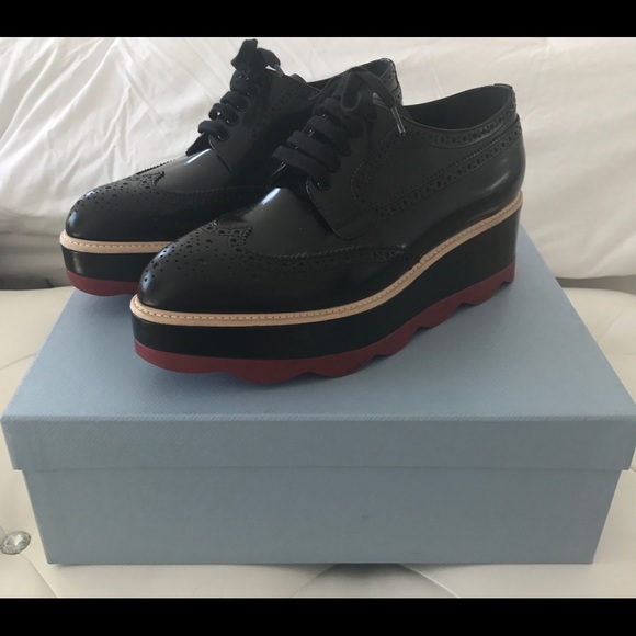 PRADA Brogues Derby Shoes - Picture 2 of 4