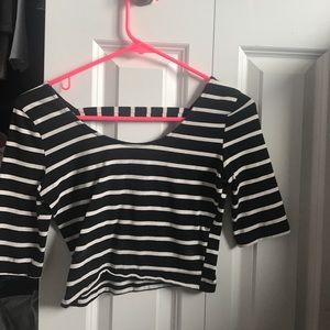 mid length sleeve black and white striped crop top