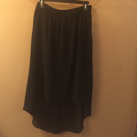 High Low Skirt - Picture 1 of 3
