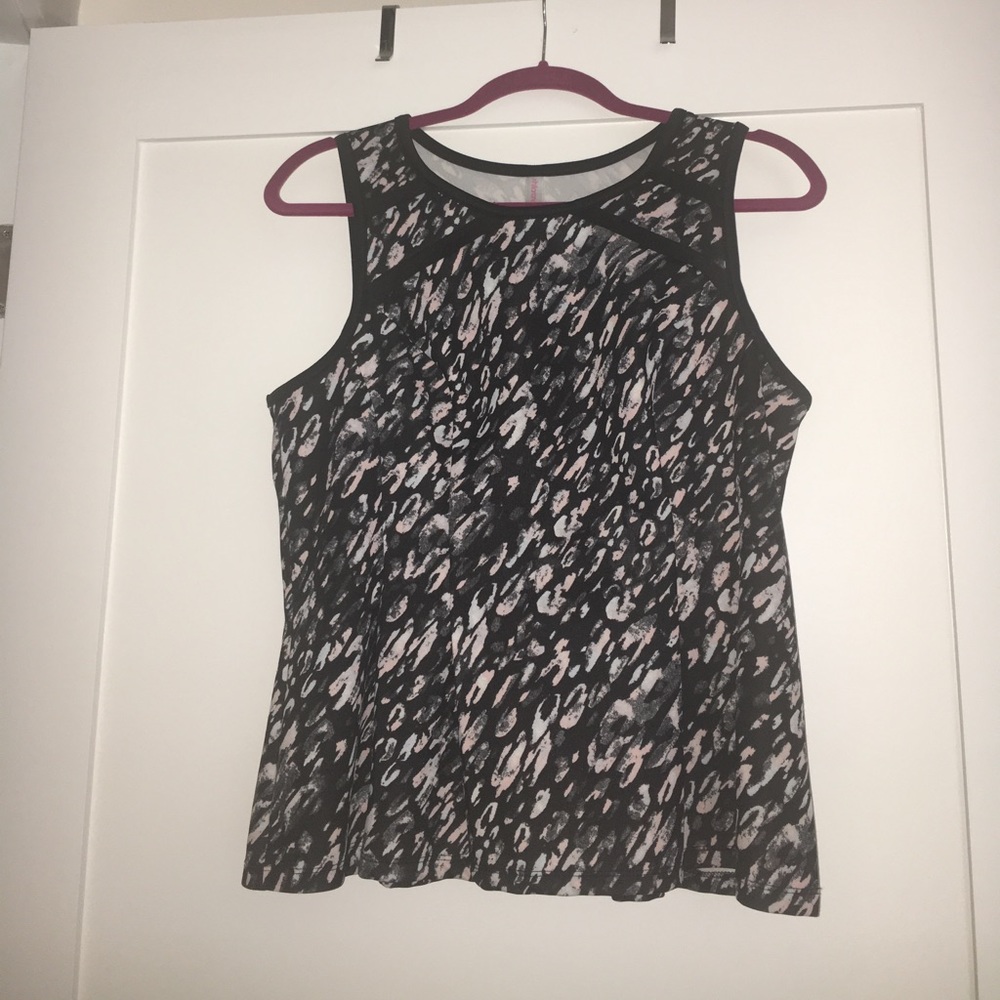 Peplum pattern top