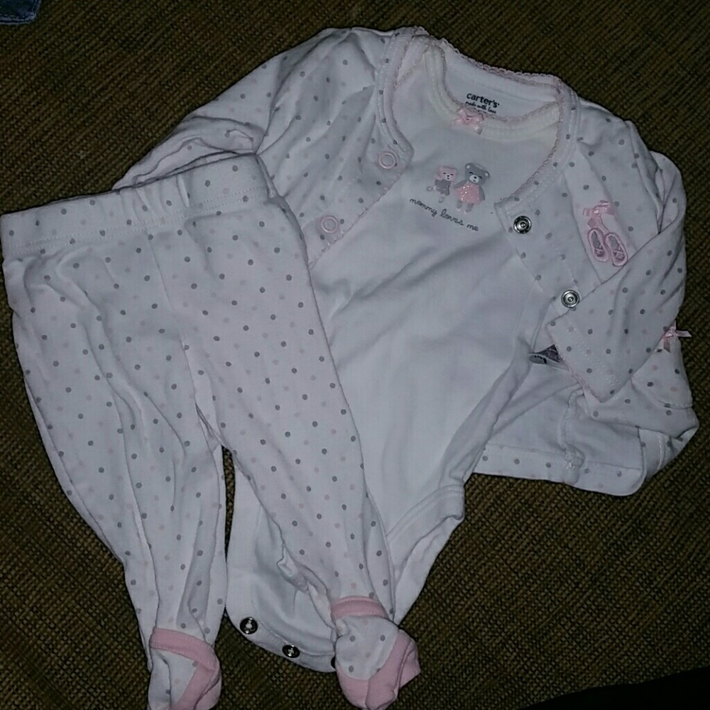 Carter's Outfit