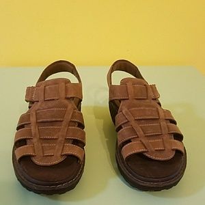 ❤  Skechers barely used