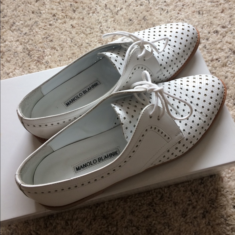 Manolo Blahnik White Oxford Loafer