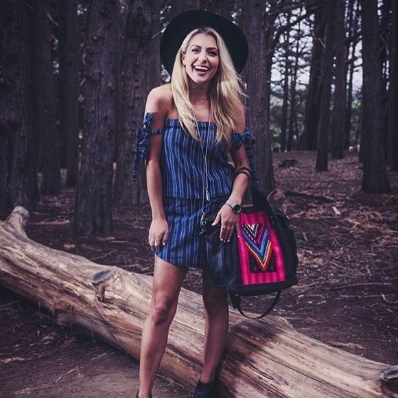 Two piece set - Picture 3 of 3