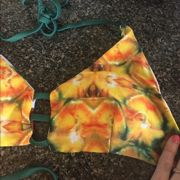 Reversible. Pineapple print - Picture 4 of 7