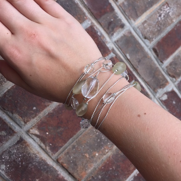 🌟B2G1F🌟 Multi-stand bracelet - Picture 2 of 4