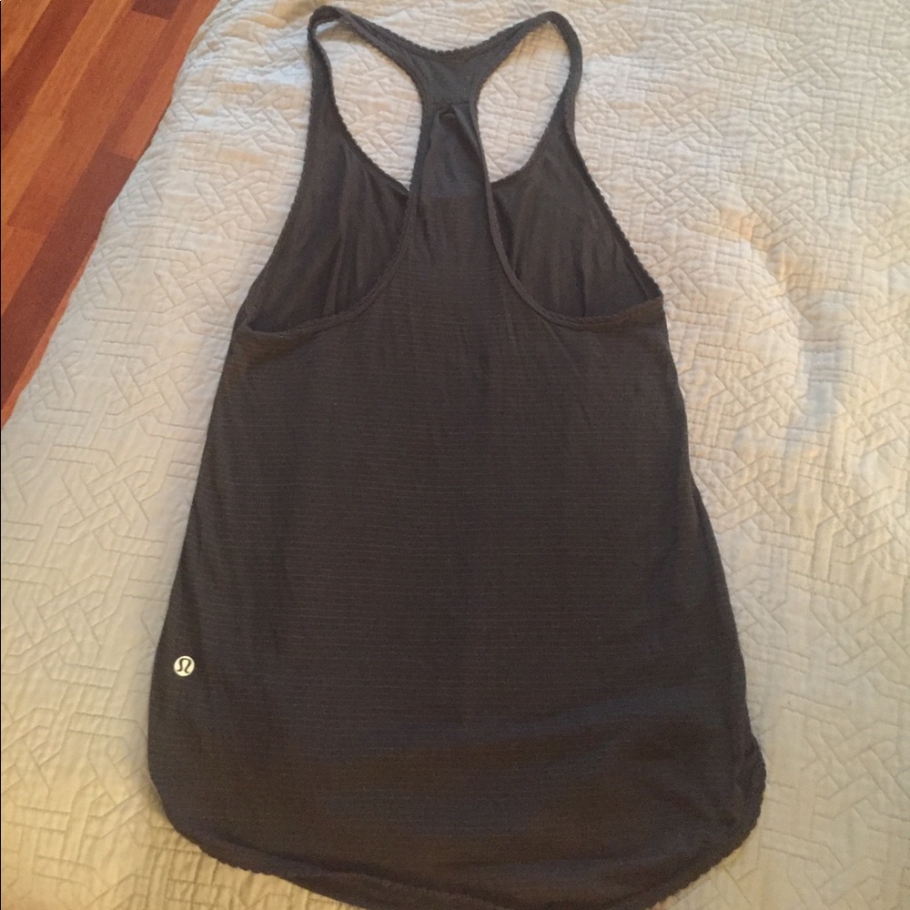 Lululemon tank blk/gray stripe size 6 lightweight