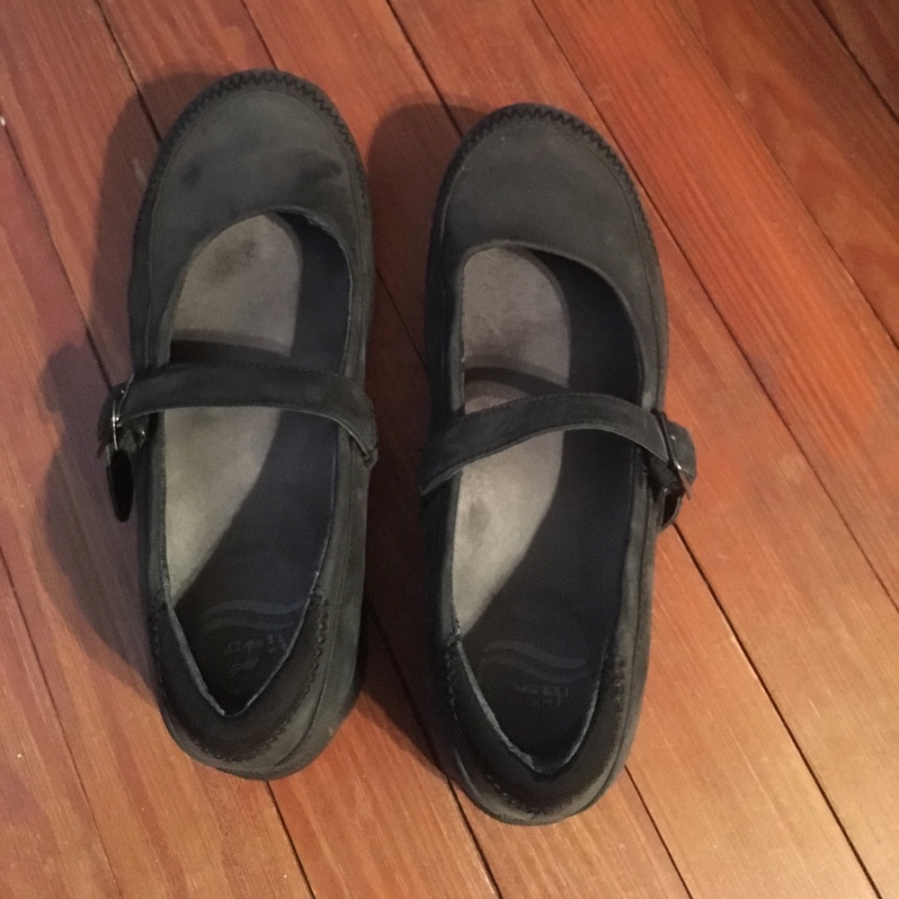 Dansko Mary Janes 39