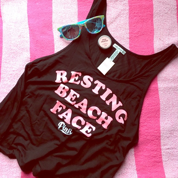 PINK Victoria's Secret Tops - 🏖 VS Pink graphic cropped tank 🏖