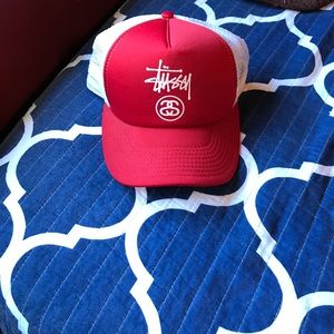 STUSSY TRUCKER HAT 👍🏼