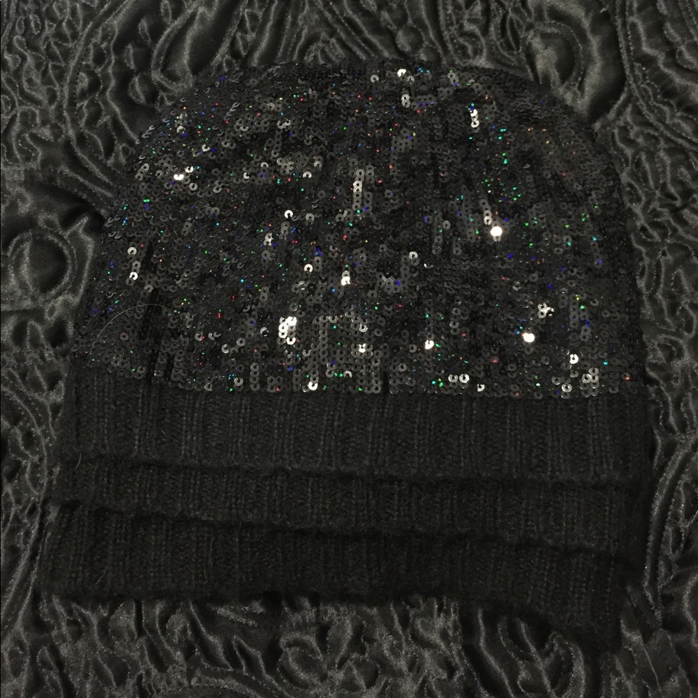Wildfox White Label Black/Rainbow sequence beanie