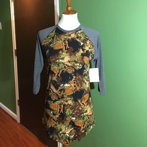 XS Camouflage LuLaRoe Randy Top