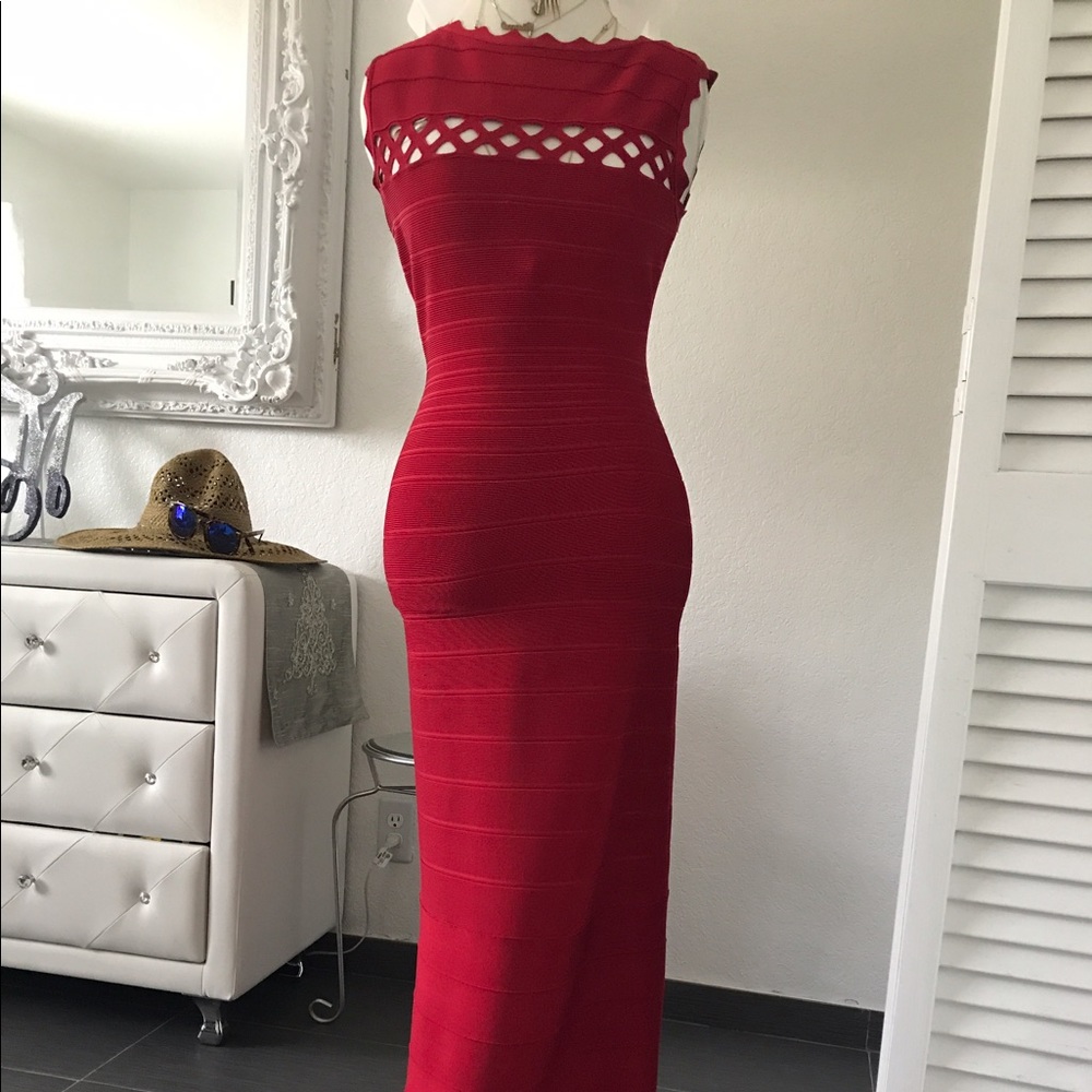 Original Herve Leger Size M Gown Red Small Train