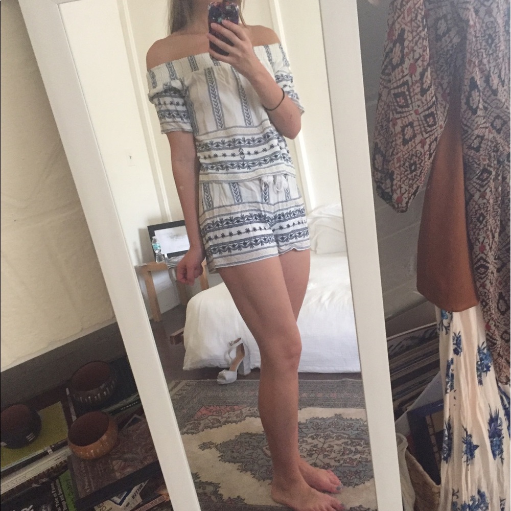 Sadie and Sage 2 piece romper set, size small
