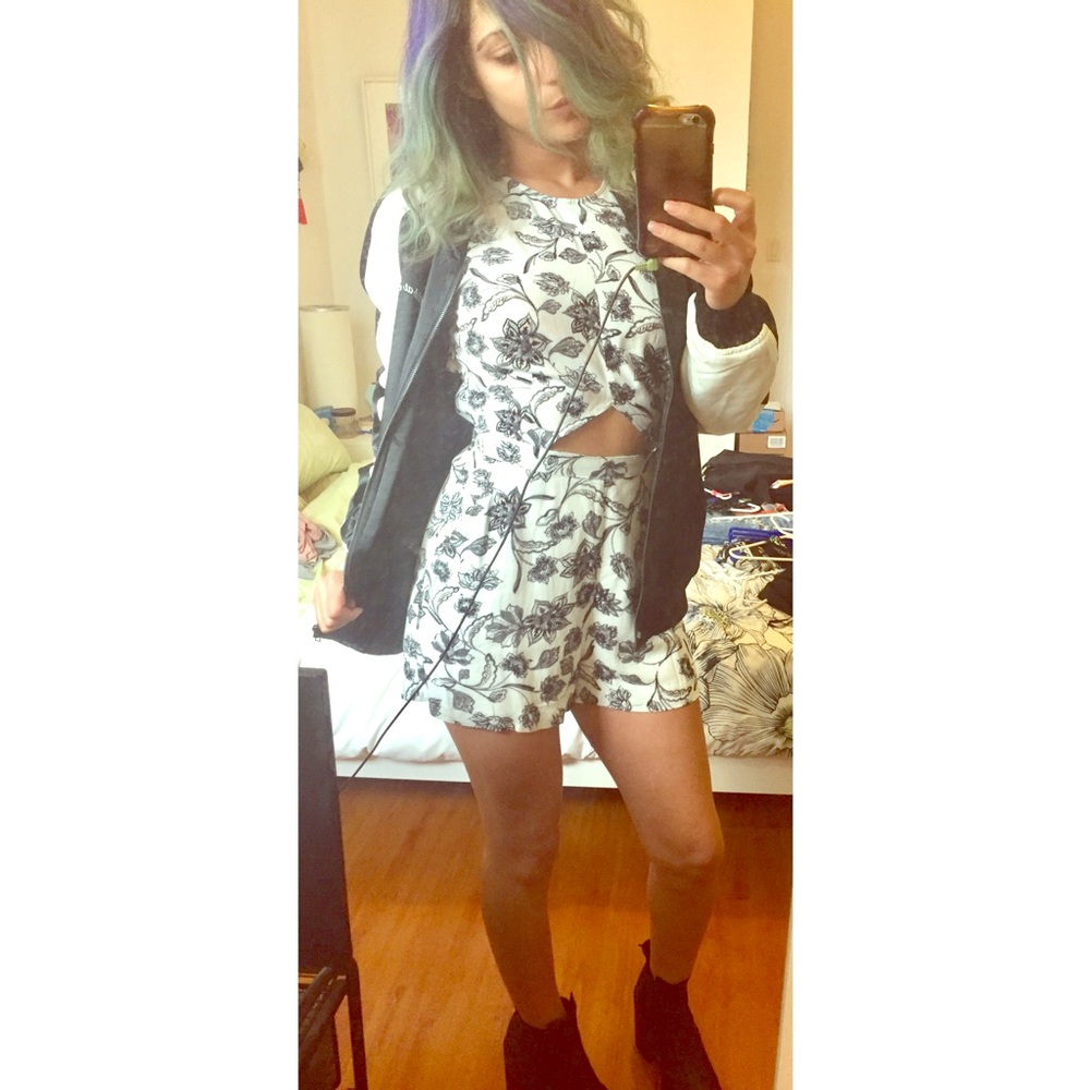 Floral Print Romper - Never worn, like new