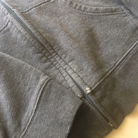 Old Navy boys XL 14 warm hooded zip sweatshirt - Picture 3 of 3