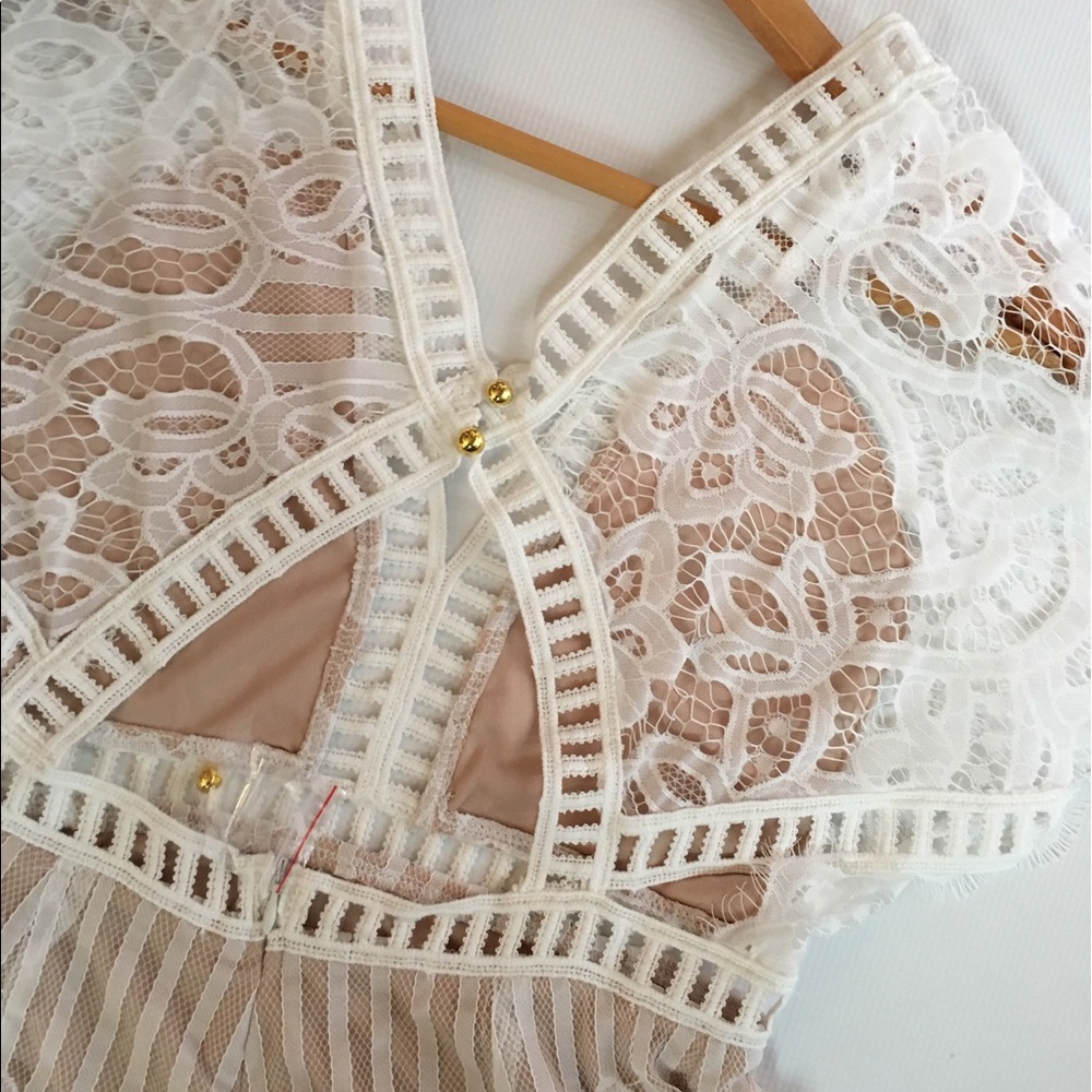WHITE AND NUDE LACE ROMPER - Picture 2 of 5