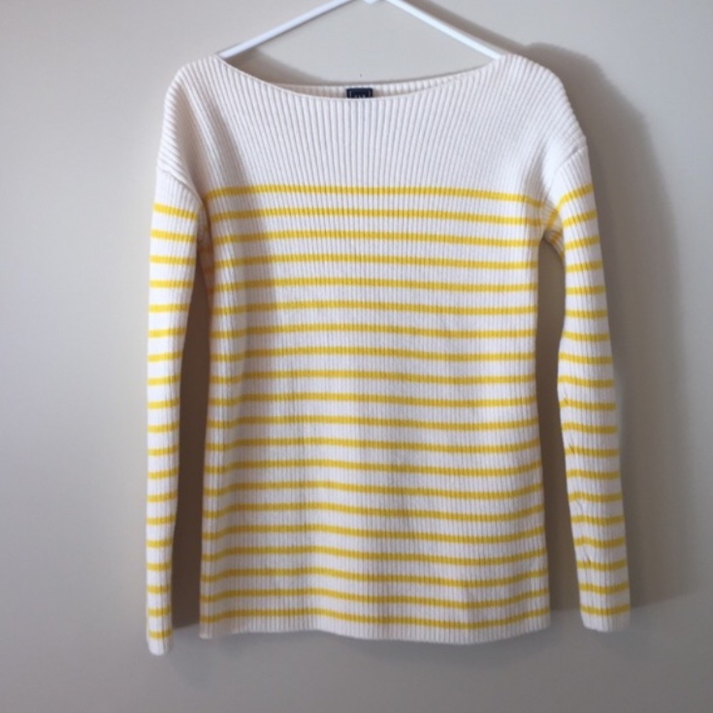 Gap wool sweater