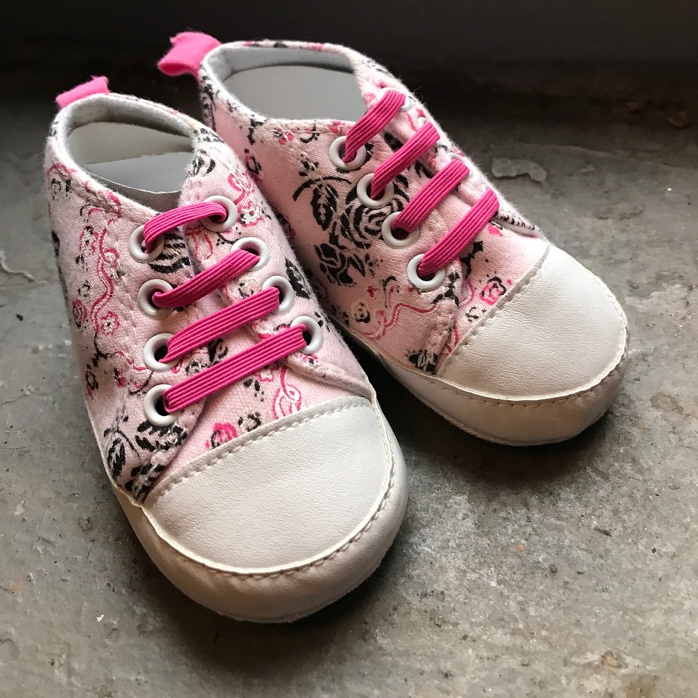 Baby shoes